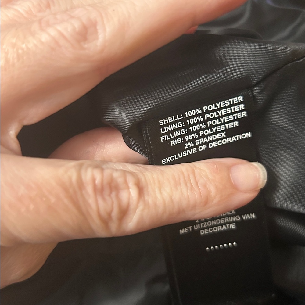 Harley-Davidson Black Puffer Jacket with Red Accents - Picture 9 of 9